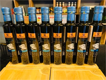 Olive oil with Region Sita/ Dầu olive hương Region Sita